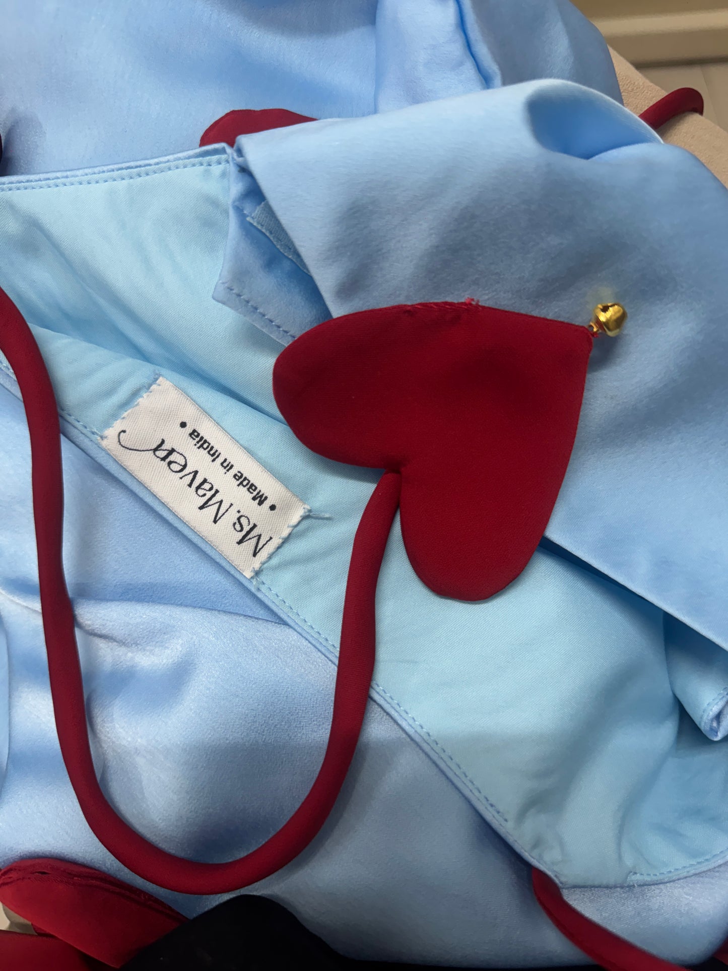DILBAR SATIN HEART SET