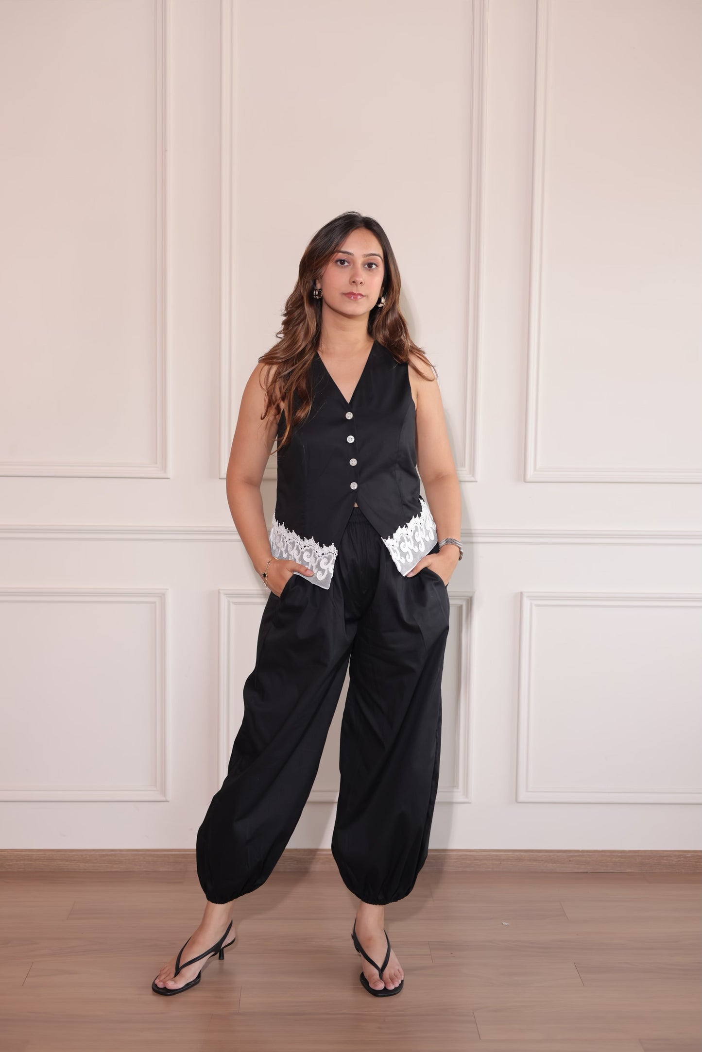EBONY BALLOON PANTS